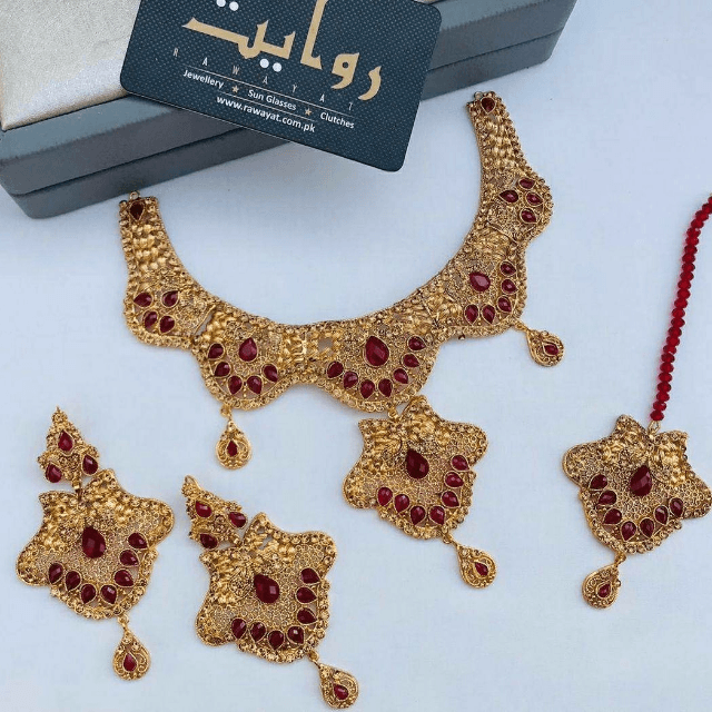 Bridal set