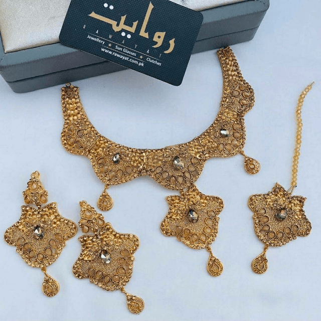 Bridal set